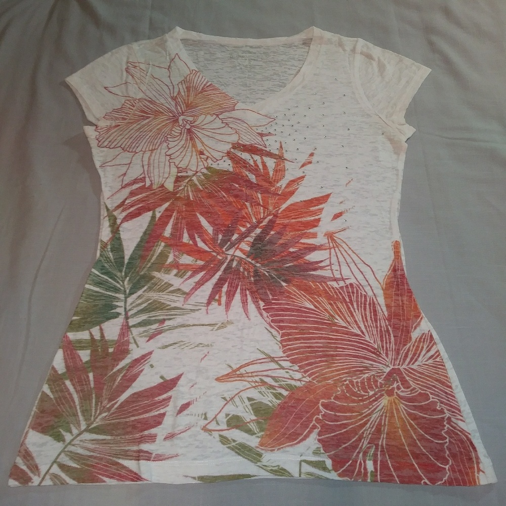 Maurices V neck tee 096